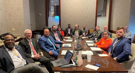 Ashrae_Atlanta_mesa_interna.jpg