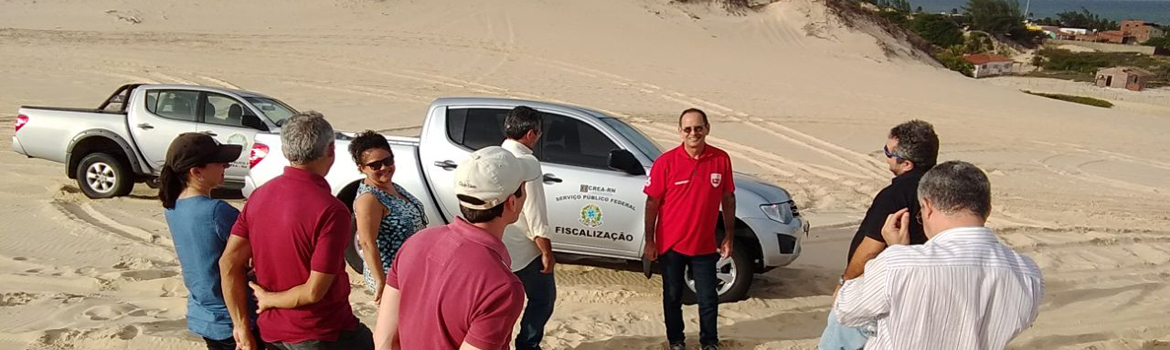 Fiscais-participam-de-treinamento-nas-dunas.jpg